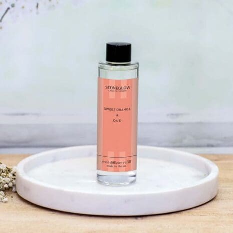 71016_Sweet_Orange_Oud_Diffuser_Refill_Lifestyle__16920