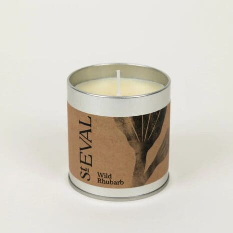 Wild Rhubard Tin open Wild Rhubard Tin open