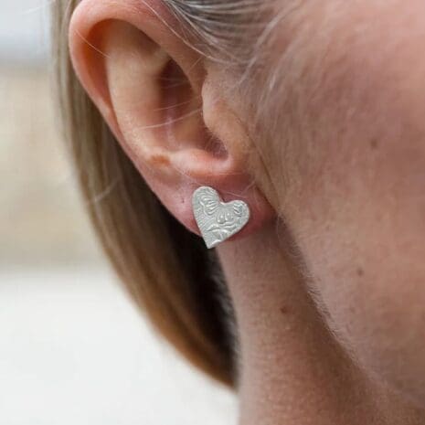 Heart Texture studs 1 Heart Texture studs 1