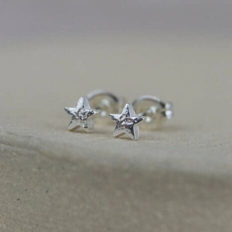 Star Hammered studs Star Hammered studs
