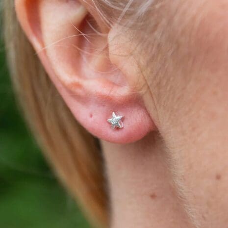 Star Hammered studs ear Star Hammered studs ear